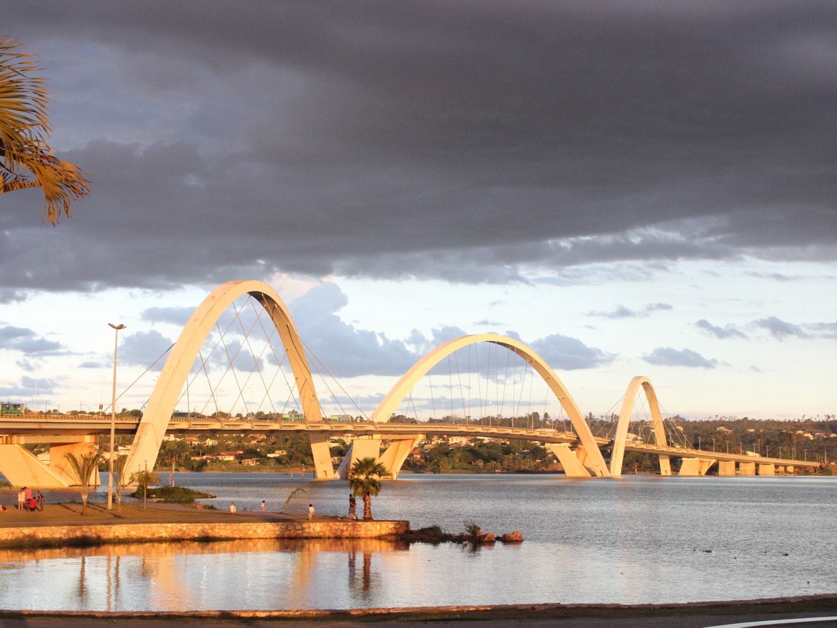 Ponte JK · Lago Paranoá — Brasília-DF
